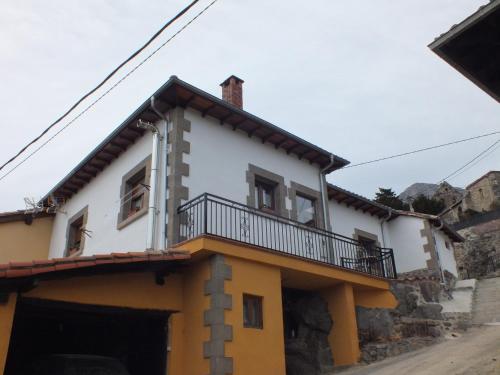  Casa Rural el Enebral en Potes Picos de Euopa in Colio
