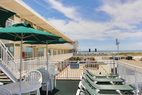 Commander by the Sea Motel 4