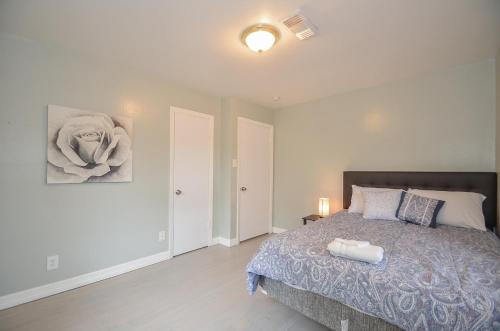 Authentic Home by Memorial City Mall, W Houston