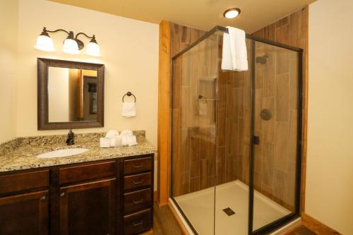 Ivie Holler chalet - image 2