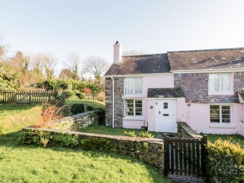 4 Rose Cottages, Looe