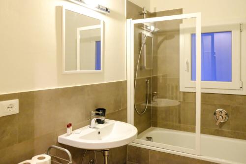 Splendid two room Suite 5