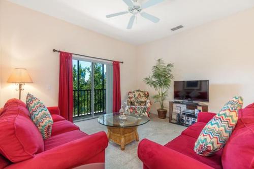 Three-Bedroom Townhome Davenport - main image