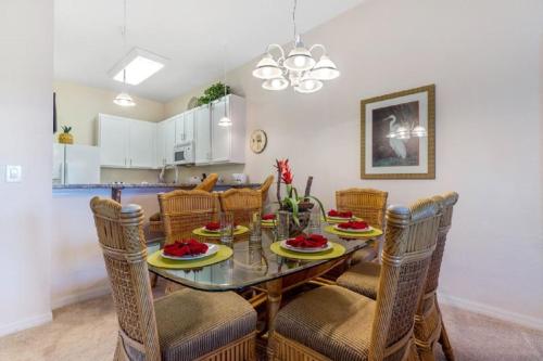 Three-Bedroom Townhome Davenport - image 2