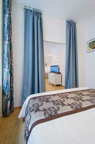 Modern Apartment Charvátova - image 3