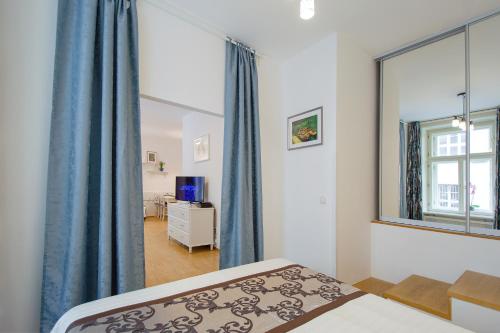 Modern Apartment Charvátova - image 9