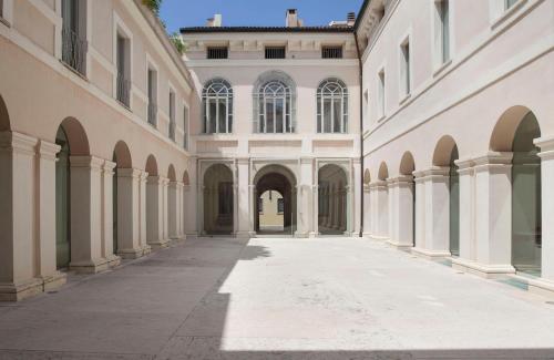PALAZZO BECCAGUTTI CAVRIANI - Gallery Suite e Frescoes Suite 2