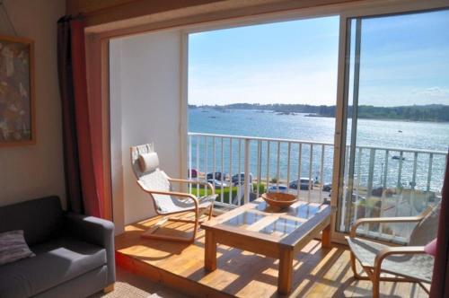 Appartement avec SUPERBE VUE MER et terrasse, à 100m plages à TREGASTEL - Ref 97 - Location saisonnière - Trégastel