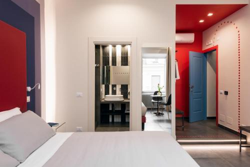 Circle in the Square - image 5