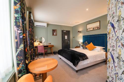 Bedford Swan Hotel - image 12