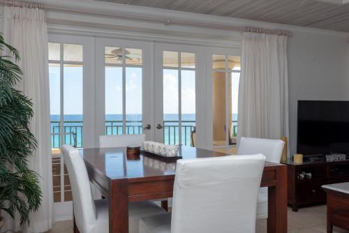 White Sands Beach Condos photo 2