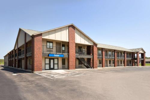 Travelodge by Wyndham Wellington - image 3