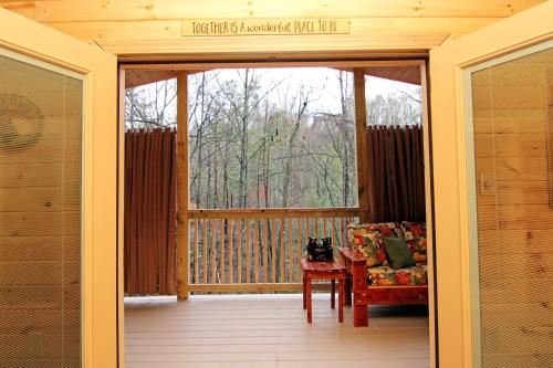 Mountain Hideaway - image 2