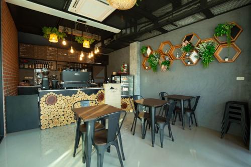 Restaurant, The Blue C Donsak near Donsak Pier