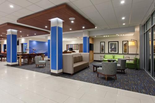 Holiday Inn Express & Suites Brigham City - North Utah