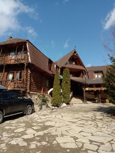 外部景觀, Muzey-sadyba Grazhda in 波利亞尼察