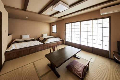 黒川温泉 旅館 壱の井和洋室　共用バスルーム　禁煙 