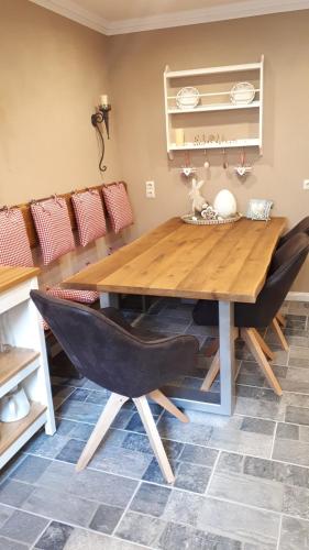 Ferienhaus Strunks ahl Hausje in Alken