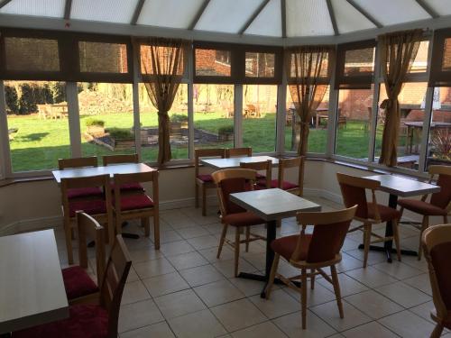 The Woodhouse Inn - image 4