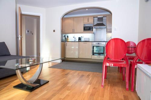 Sunshine Place - Enfield, UK