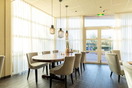 Pub/Hol, Hotel Ameland in Ameland