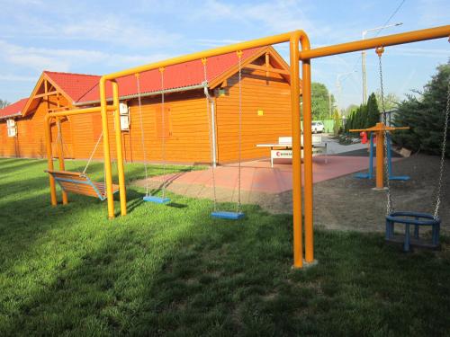 Cserkeszoloszallasok-Hoforrasszallasok in Cserkeszőlő