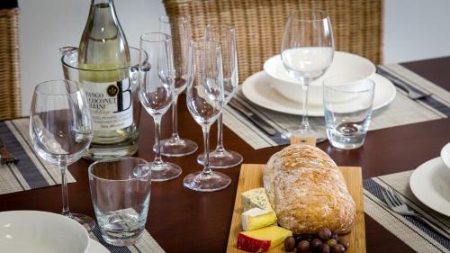 Illovo Beach Apartments at La Mer Illovo Beach Apartments at La Mer