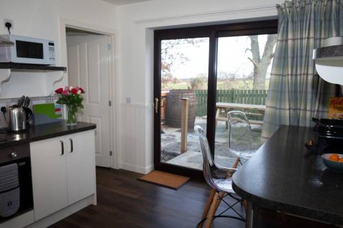 Konyha, Drumossie Bothy in Inshes Wood