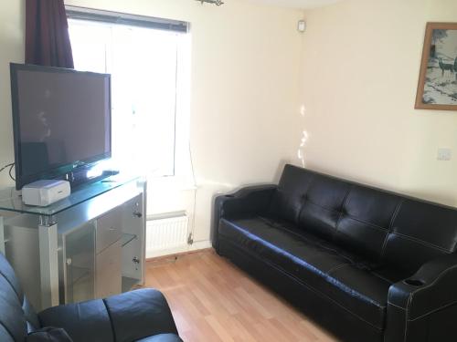 My-Places Abbotsfield Court Townhouse 14 - image 3