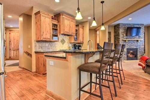 Lakefront Giants Ridge Retreat Near Ski and Golf! in Biwabik, USA