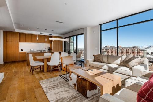 New Listing! All-Suite Ski-In Ski-Out Haven condo - image 7