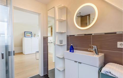 Vannas istaba, Awesome Apartment In Langenhorn in Langenhorn (Schleswig-Holstein)