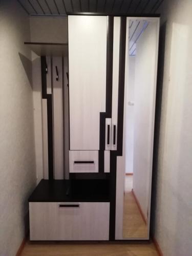 Apartment Cherokmanova - image 14