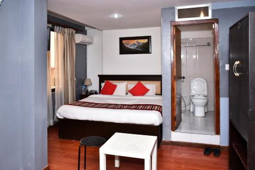 Hiranya Inn 2