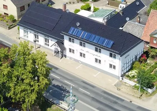 Hotel am Rosenplatz,24 Stunden Check in, Küche, kostenfreie Parkplätze in Brechtorf, Deutschland