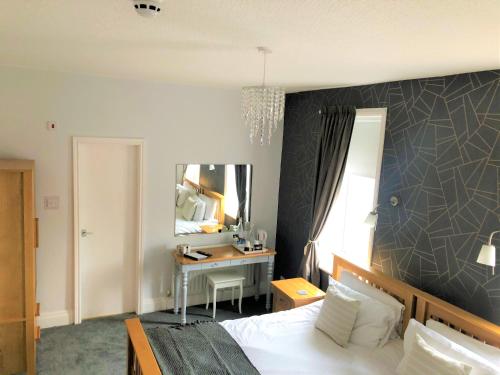 The Fossil Tree Hotel – Blackpool