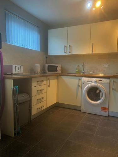 Immaculate Trafford Manchester Centre Apartment For 4 Guests, , Greater Manchester