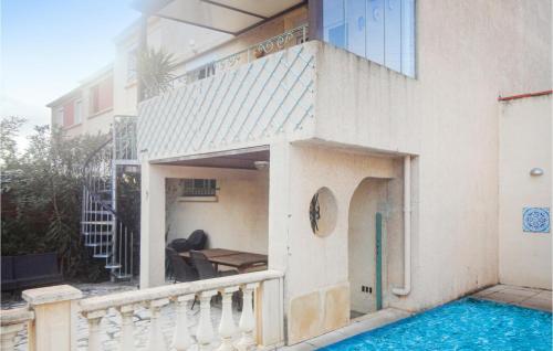 Nice home in Béziers w/ Outdoor swimming pool, WiFi and 3 Bedrooms gîte à louer Béziers