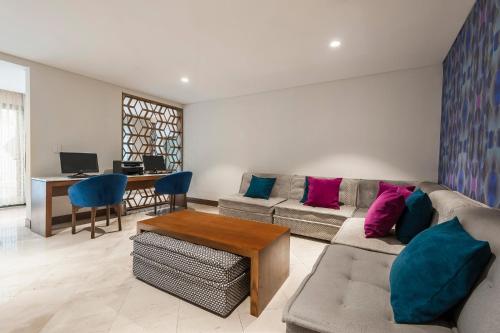 Business center, FCH Hotel Providencia in Guadalajara Suburbs