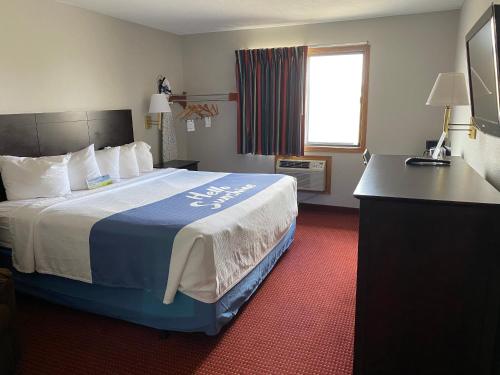 Days Inn & Suites by Wyndham Des Moines Airport in Де-Мойн (Айова)
