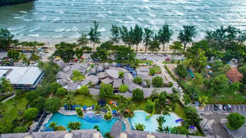 Holiday Ao Nang Beach Resort, Krabi - SHA Extra Plus