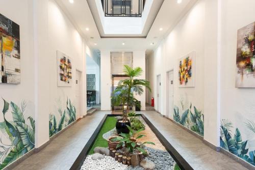 Lobby, RedDoorz Premium near Centre Point Mall Medan in Medan Perjuangan