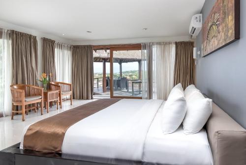 Five Bedroom Villa with Sea View