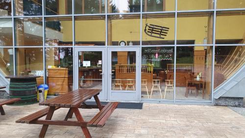 Giant Barrel Restaurant