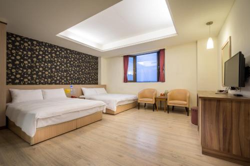2 double beds