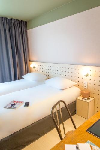 Greet Hotel Marseille Centre St Charles Room Type - Pop Twin Room