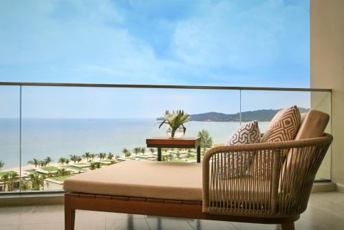 ทัศนียภาพ, เมอเวนพิค รีสอร์ต เวฟเวอร์ลี ฟู้ก๊วก (Mövenpick Resort Waverly Phu Quoc) in อง ลัง