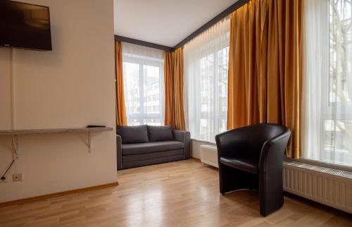 Ford Apartment - image 13