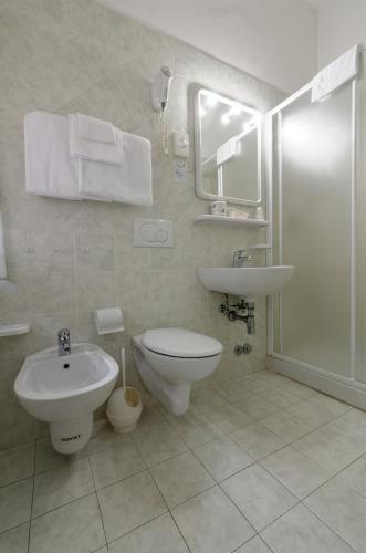 Hotel Ravenna – Ravenna, MI