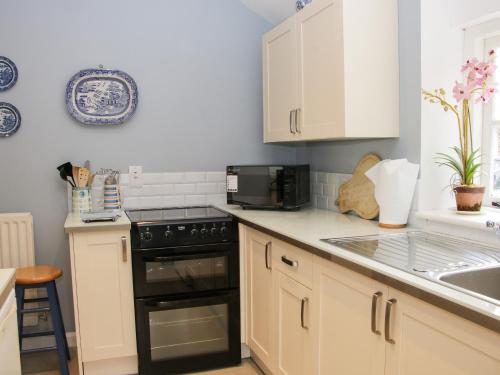 Wolvesacre Mill Cottage - image 7